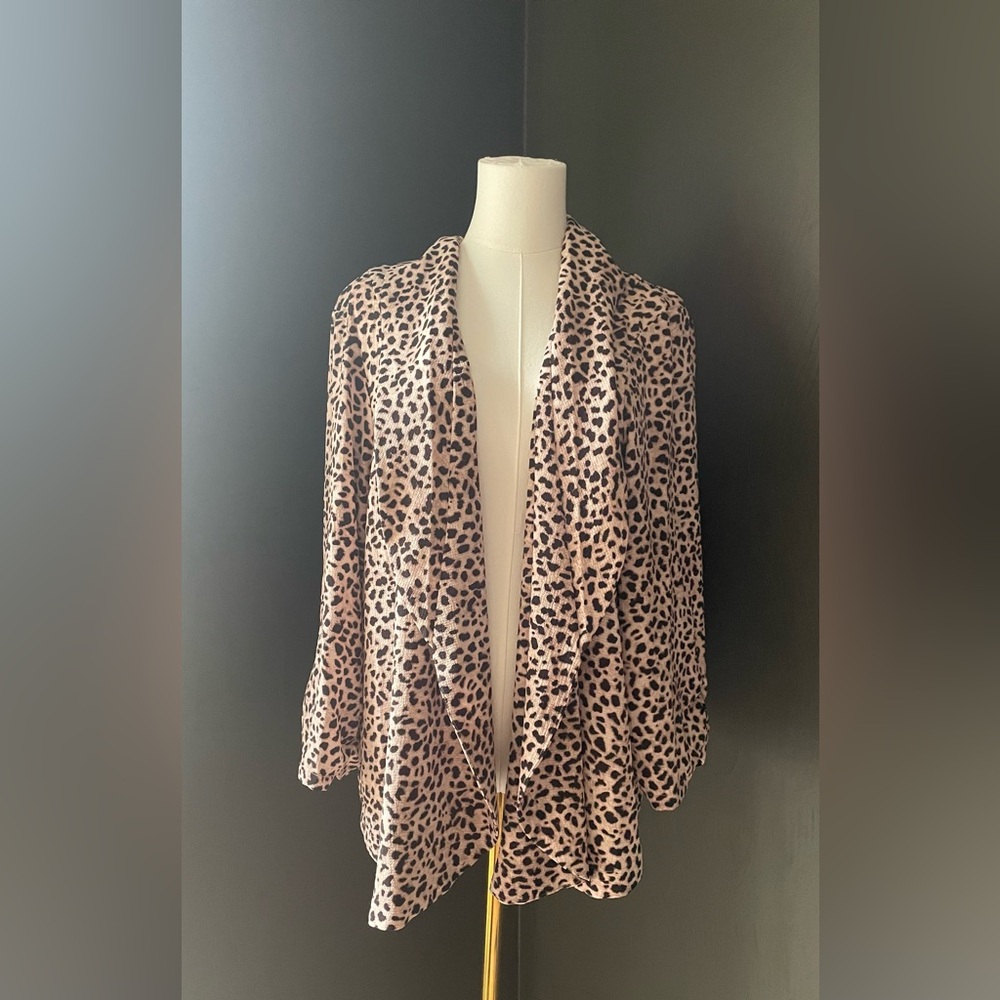 TORRID Size 3 Women’s Animal Print Long Sleeve Lapel Open Front Relaxed Blazer
